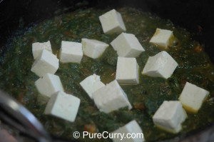 Paneer Cubes in Spinach (Saag)